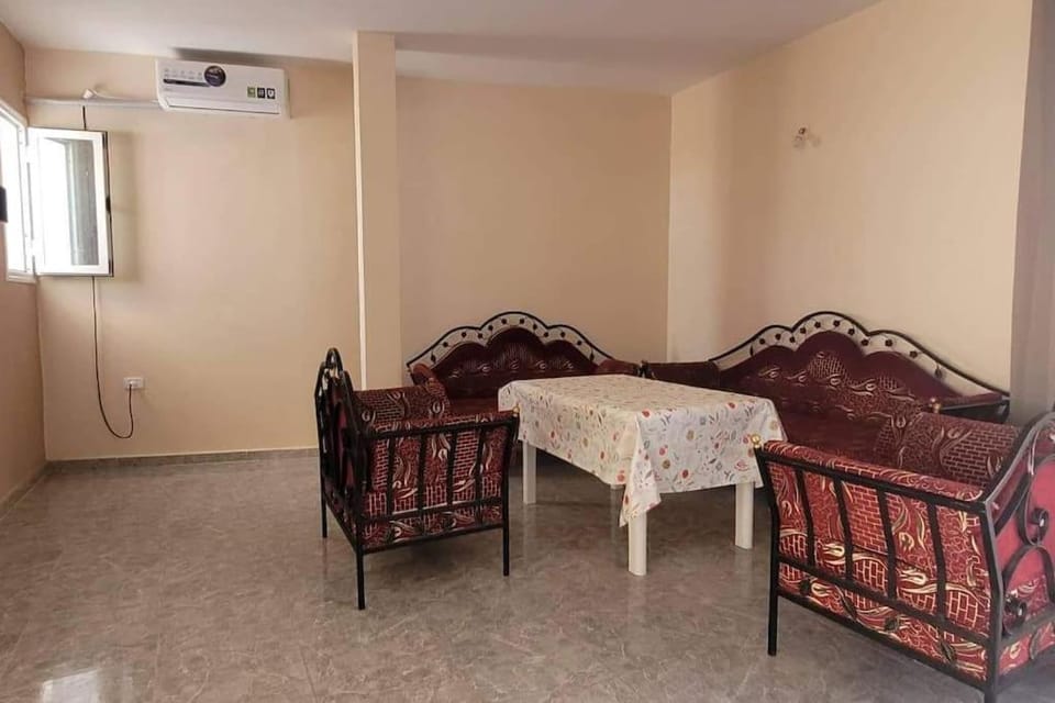 Living room, Photo of the whole room, Seating area, Dining area, air conditioner