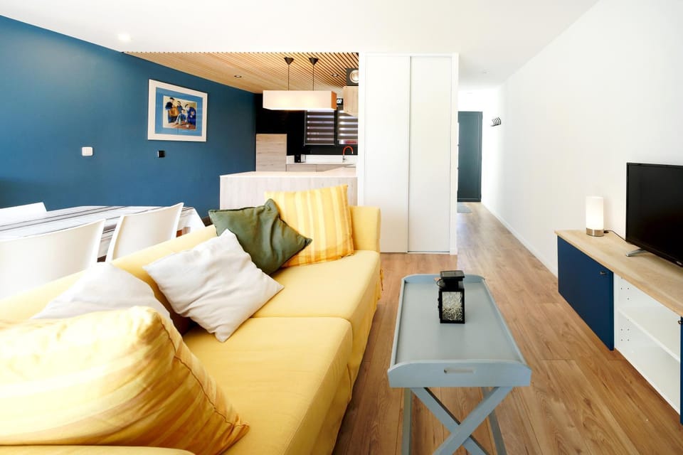 Property building, Living room