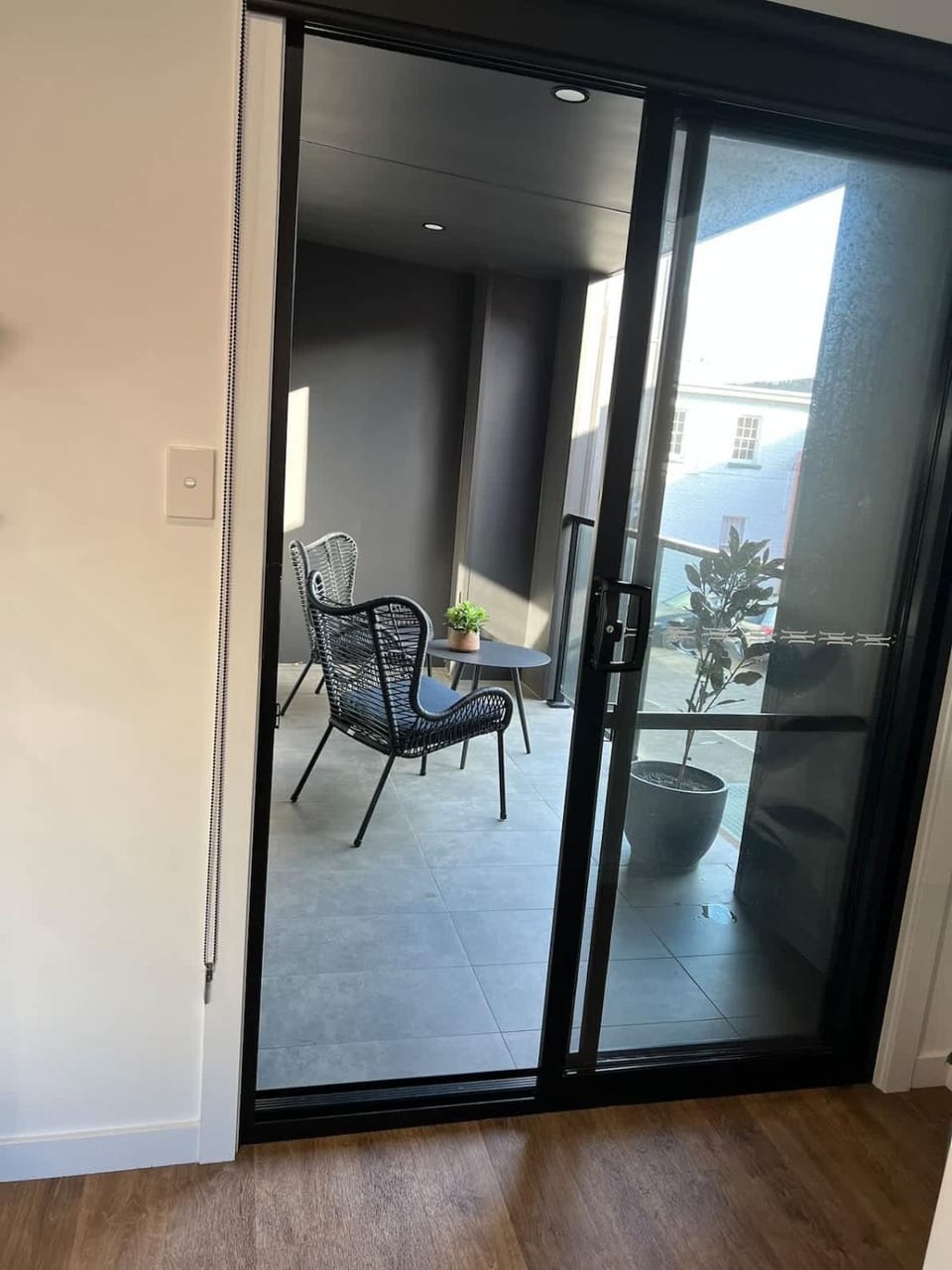 CBD Elizabeth St Modern Townhouse - Secure Parking House in Launceston