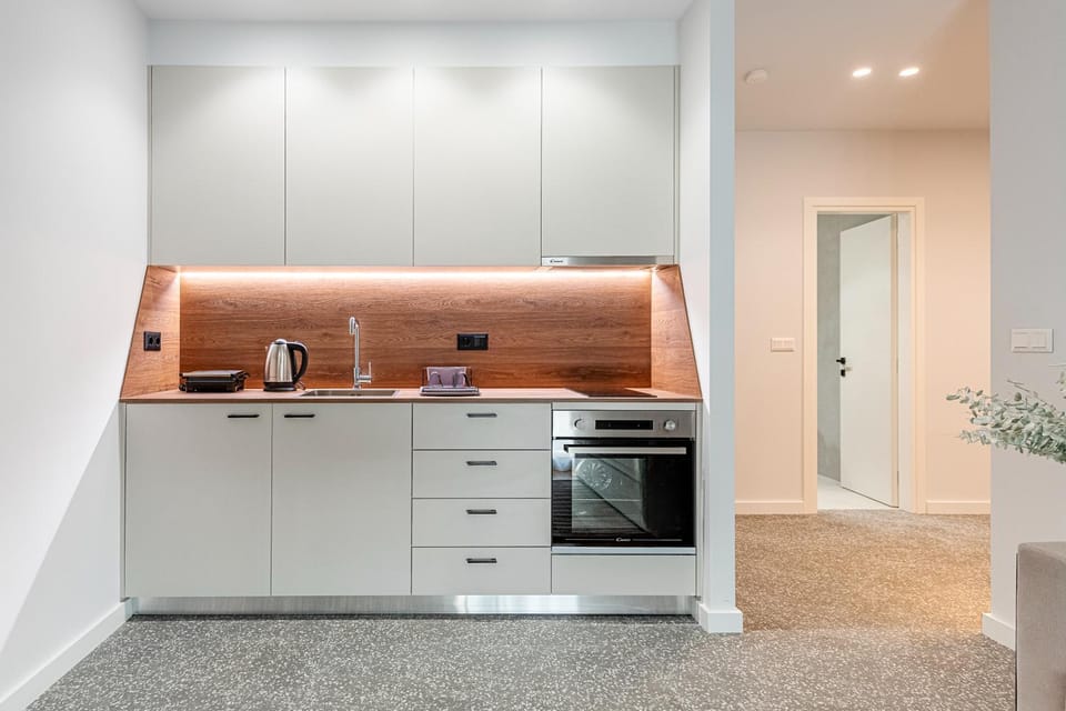 Kitchen or kitchenette, pet friendly, stove