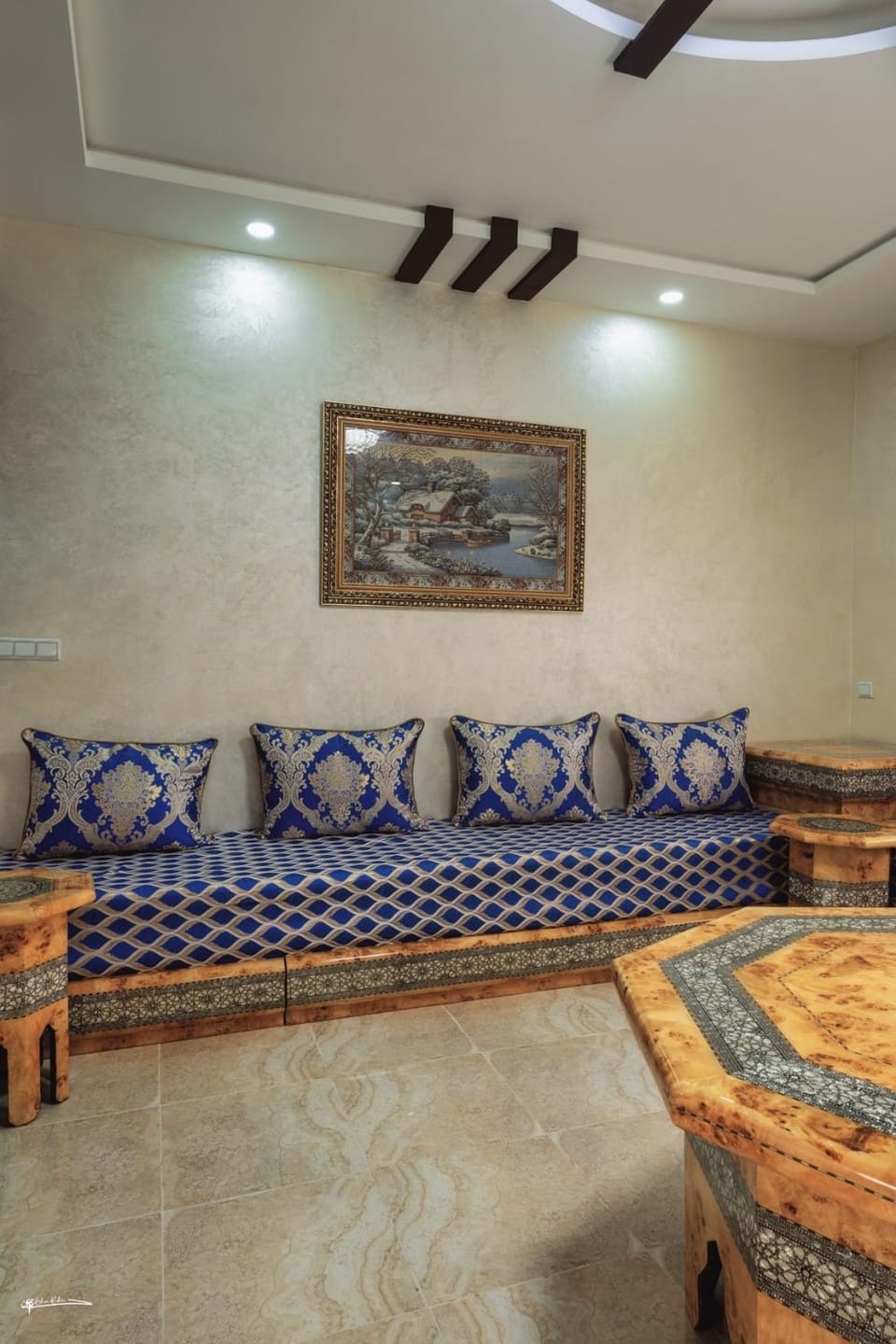 Living room, Seating area