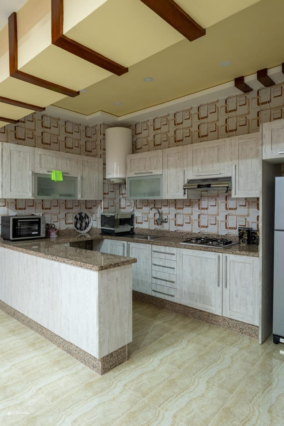 Kitchen or kitchenette, pet friendly, stove