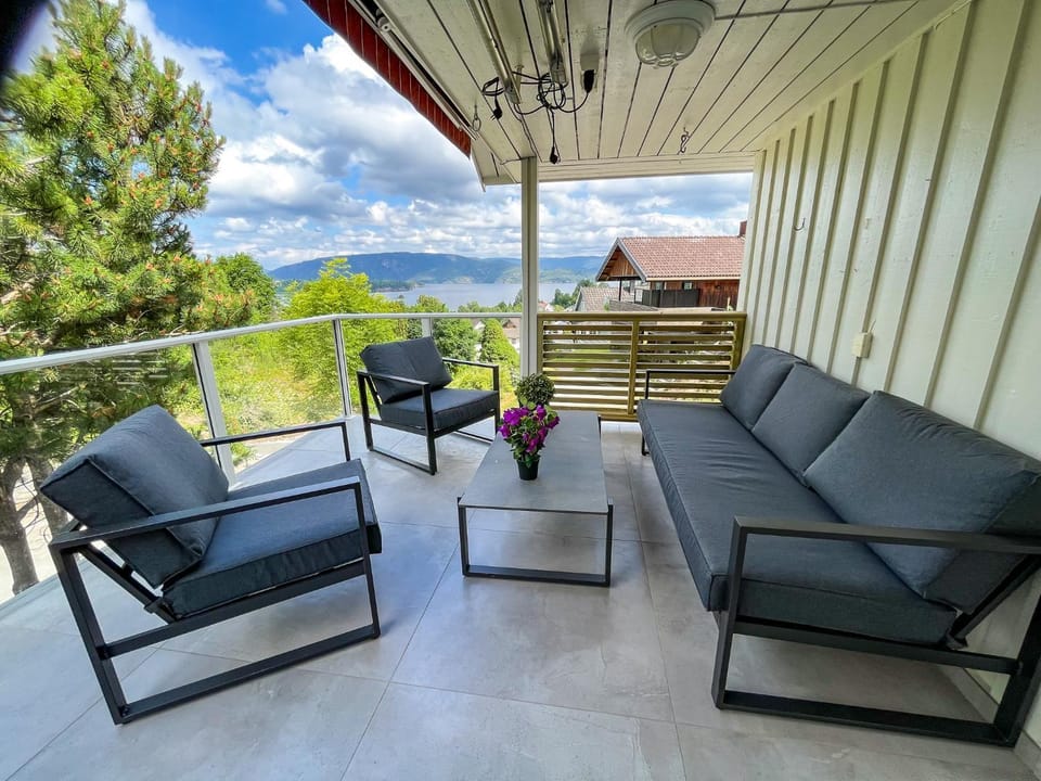 View (from property/room), Balcony/Terrace