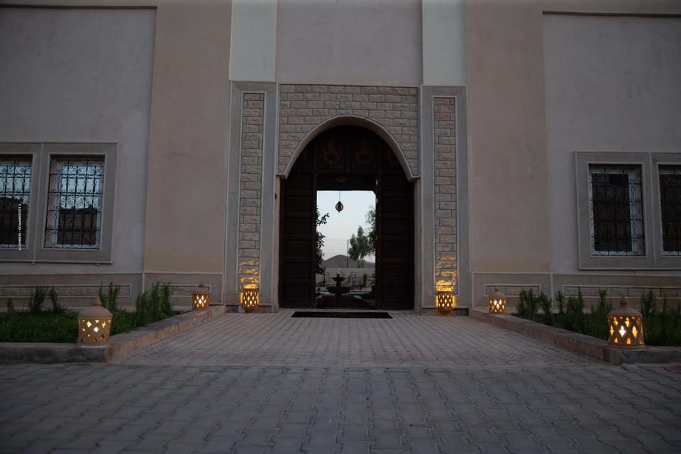 Facade/entrance, Day