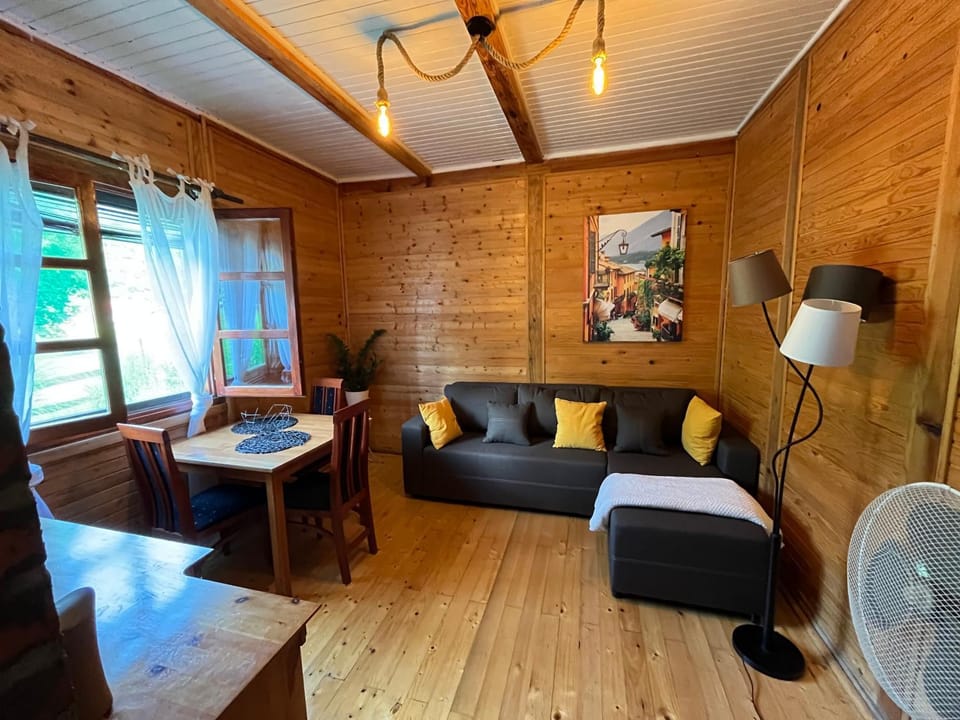 Apartman KOD PECE House in Zlatibor District, Serbia