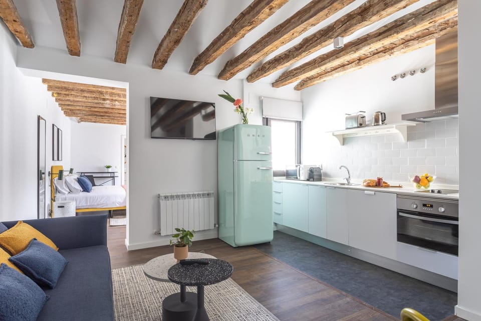 Kitchen or kitchenette, Living room