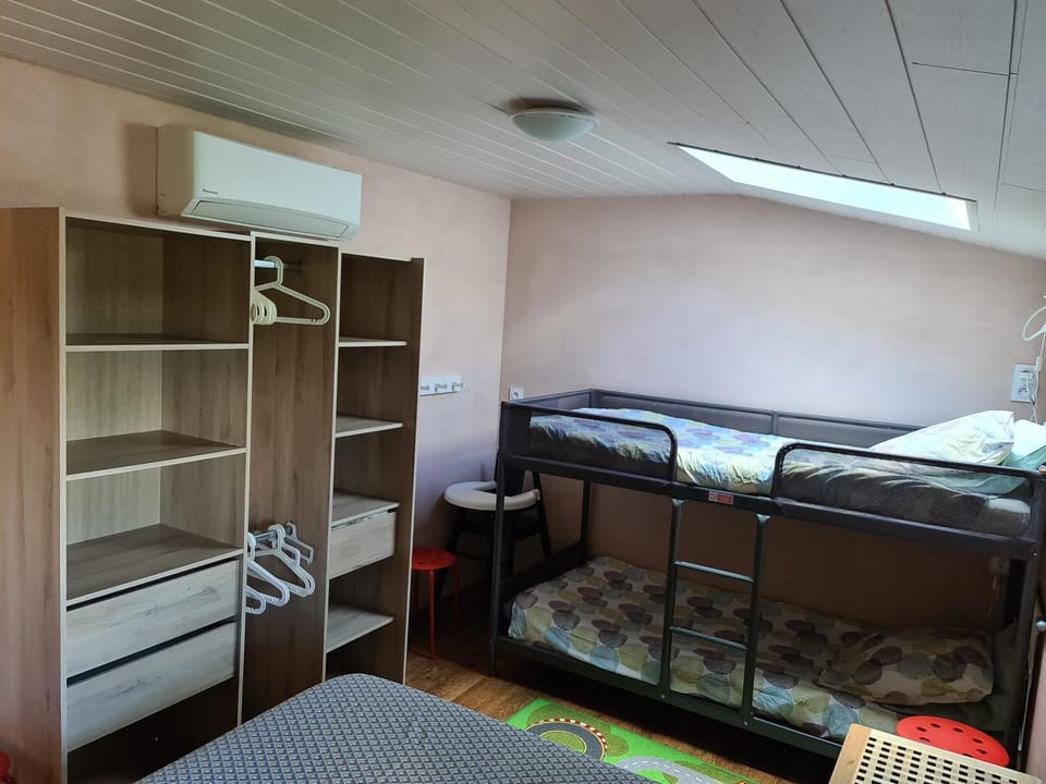 Photo of the whole room, bunk bed