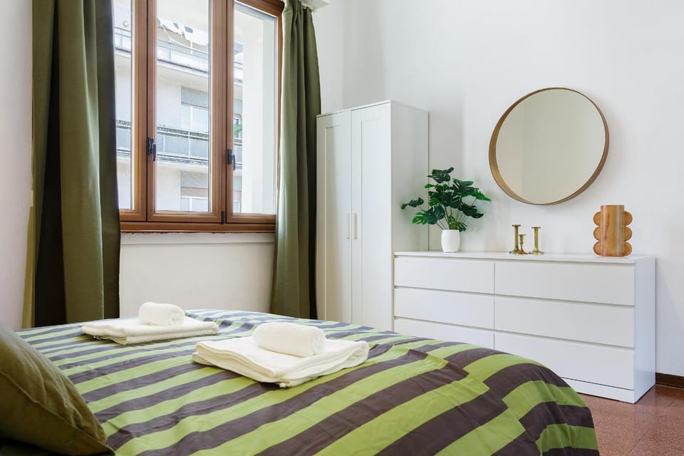 Bed, Photo of the whole room, Bedroom, towels, wardrobe