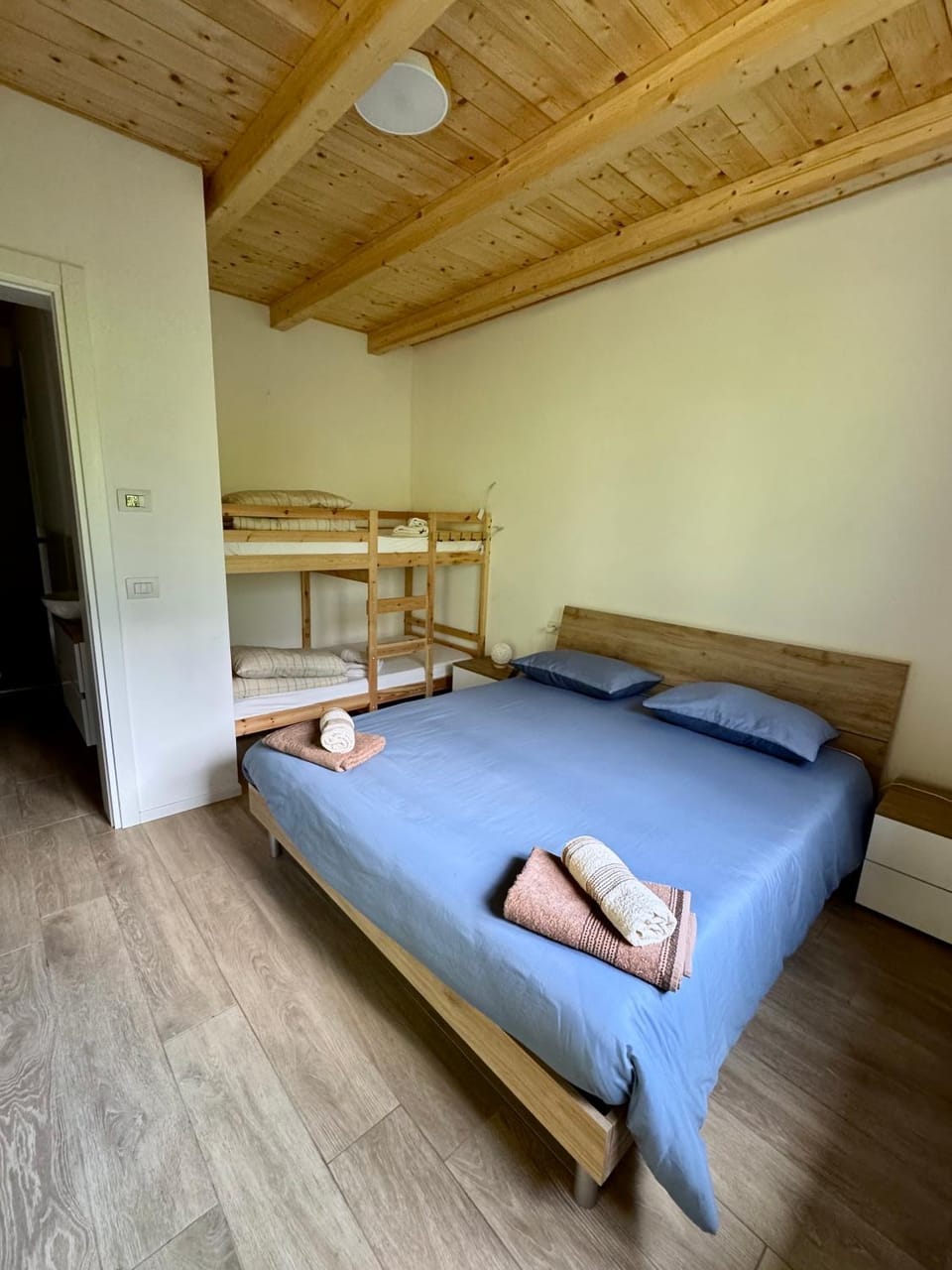Bed, Bedroom, bunk bed, towels, wardrobe
