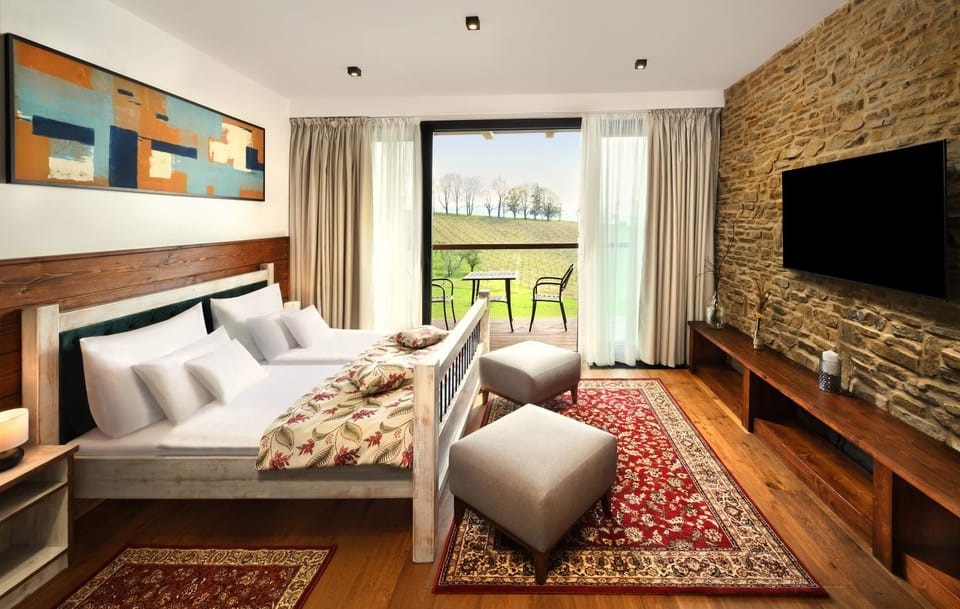 Seating area, Bedroom