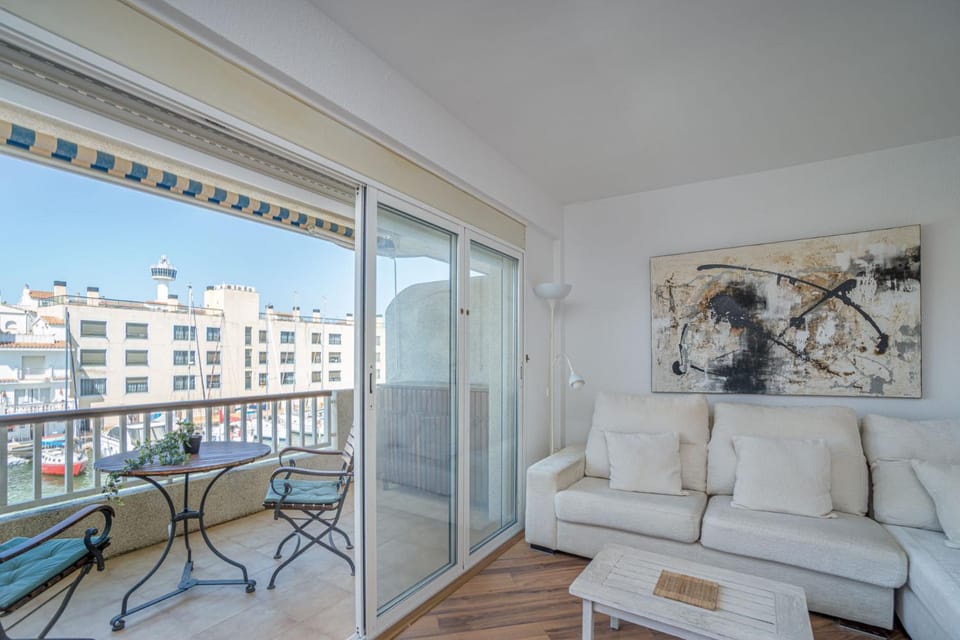 ref 403 Apartment in Alt Empordà