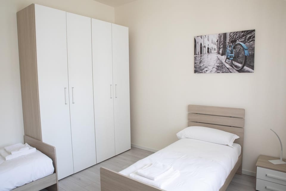 Bed, Photo of the whole room, Bedroom, towels, wardrobe