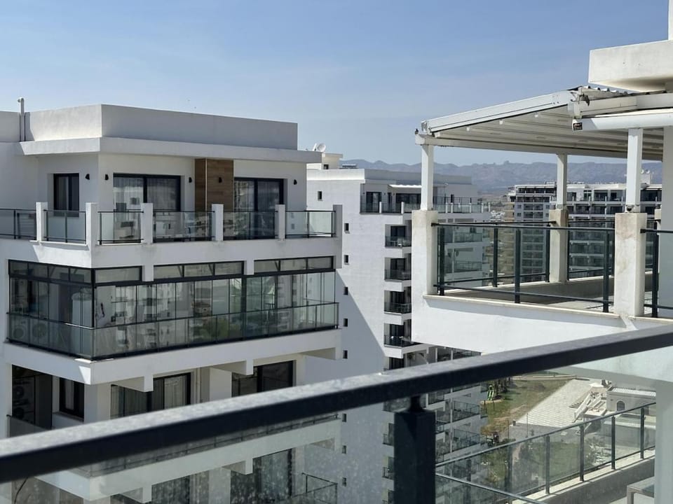 Luxury Four Bedroom Penthouse in Caesar Resort & SPA, Long Beach Apartment in Famagusta District