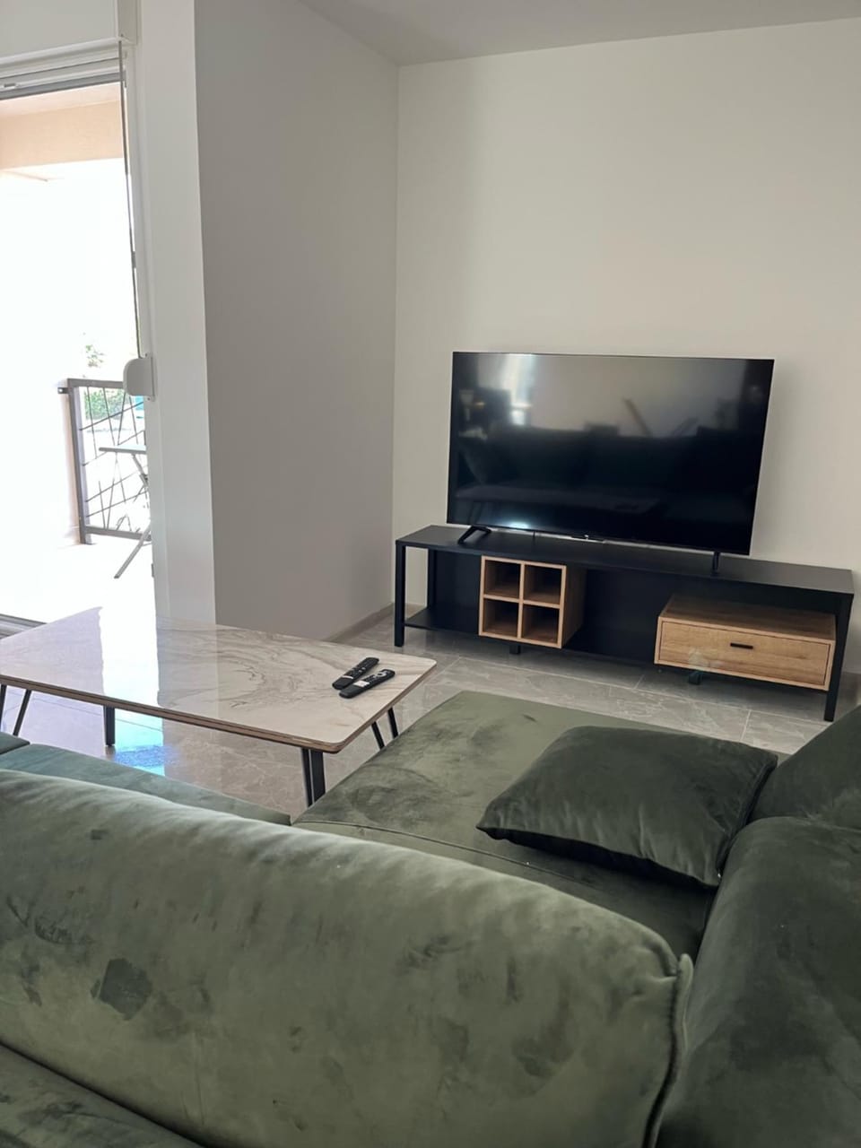 Communal lounge/ TV room, TV and multimedia, Living room, Seating area