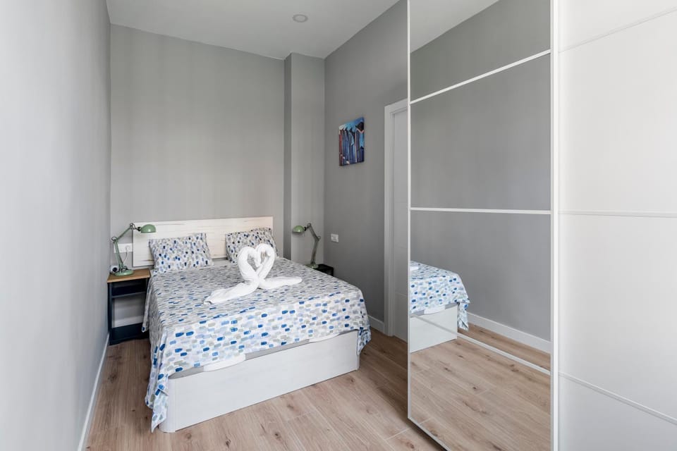 Bed, Photo of the whole room, Bedroom, wardrobe