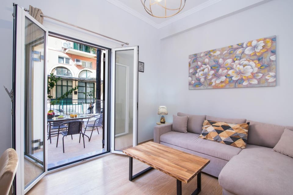 Balcony/Terrace, Living room
