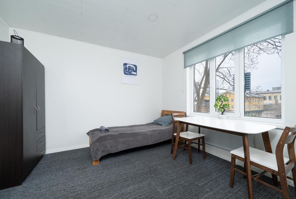 Apartment 6 - Cozy 2BR Apartment, Bus Station, Easy City Access Apartment in Tallinn