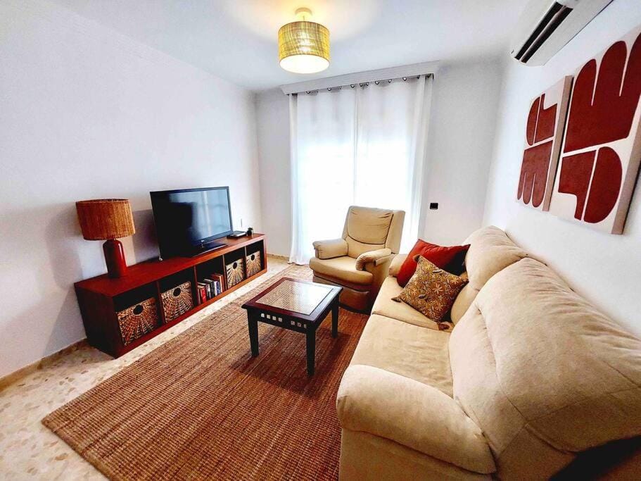 TORRE DEL MAR DELUXE CLOSE TO BEACH & PARKING Sinese Design Homes Apartment in Torre del Mar
