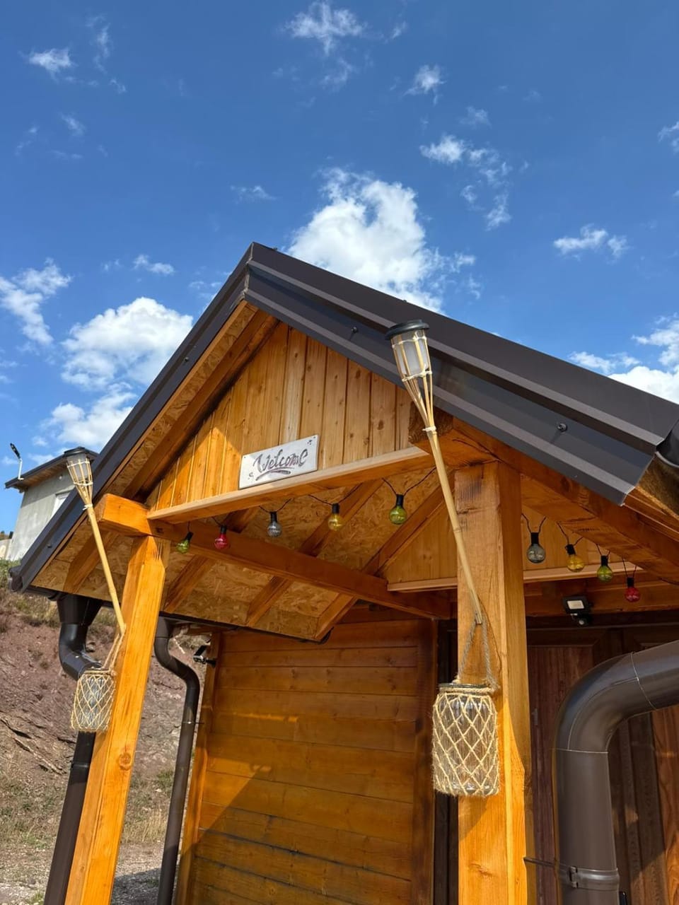 Vikendice Moskva Uvac House in Zlatibor District, Serbia