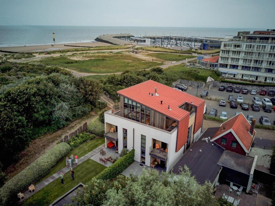 Property building, Summer