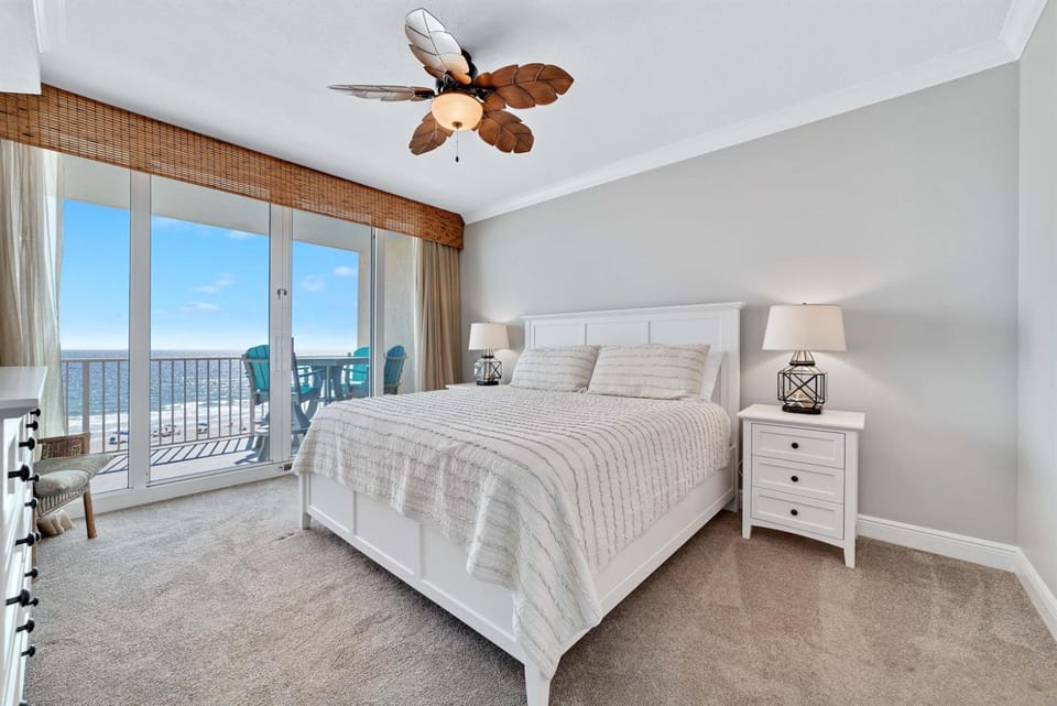 San Carlos 501-High-End Luxury-Beachfront-2 Free Beach Chairs wUmbrella Apartment in Gulf Shores