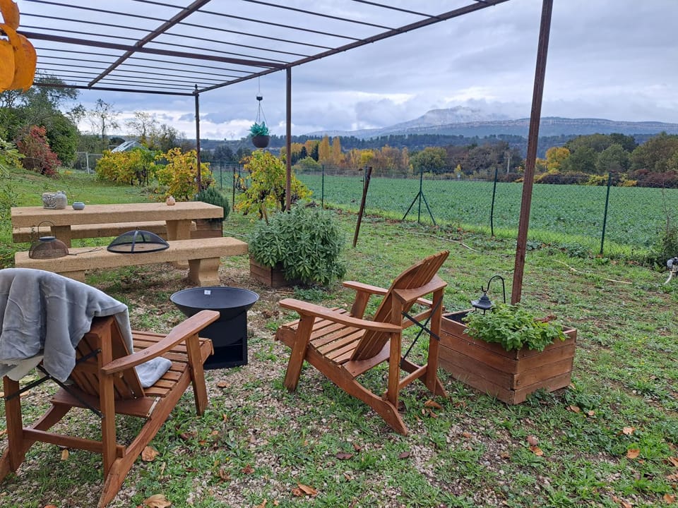Roulotte en bois Chalet in French Riviera