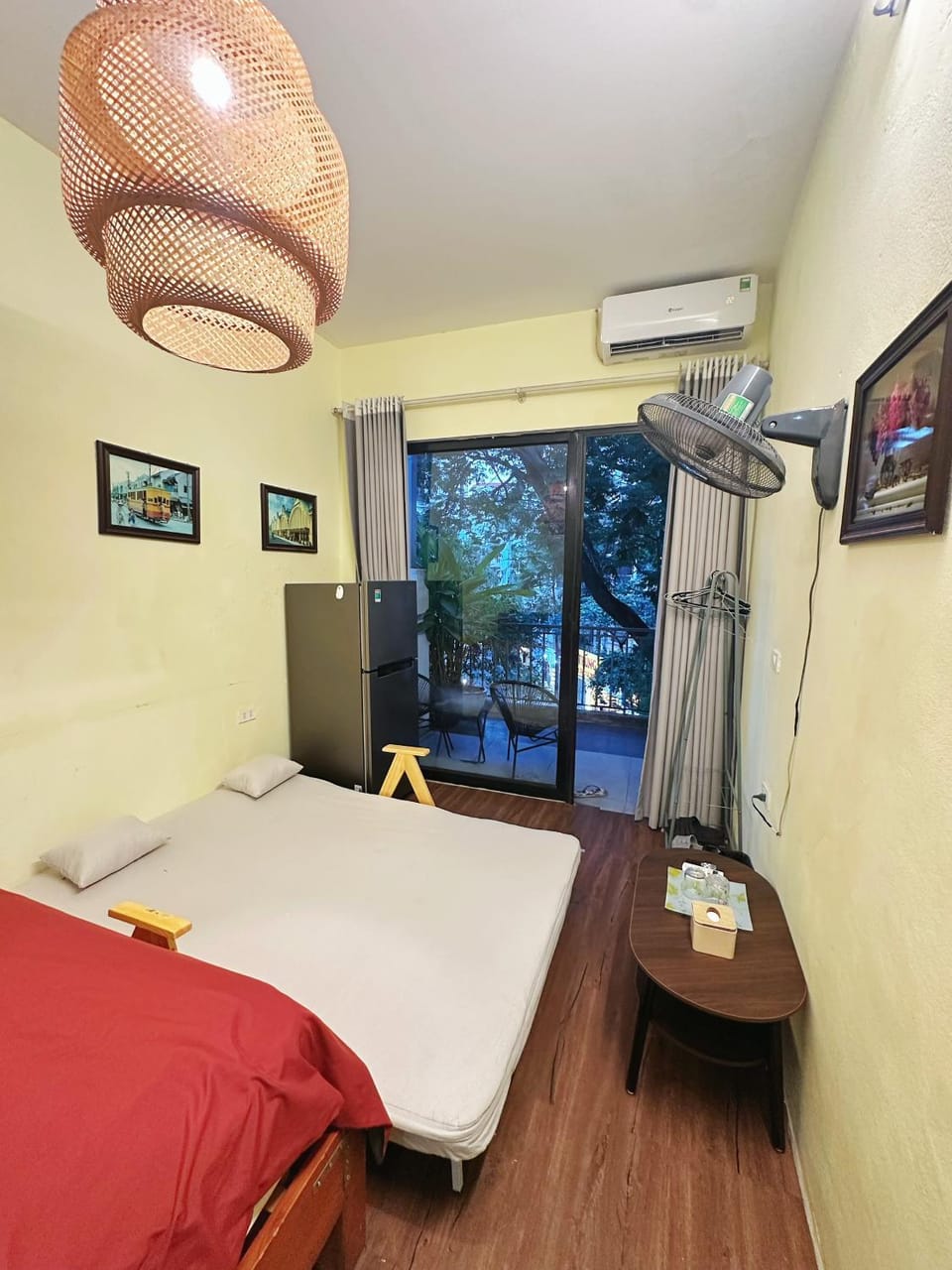 Bed, TV and multimedia, Photo of the whole room, Bedroom, air conditioner
