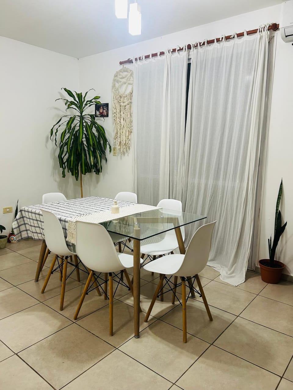 VGC hospedaje tranquilo a 5 min del aeropuerto pet friendly Vacation rental in Ezeiza