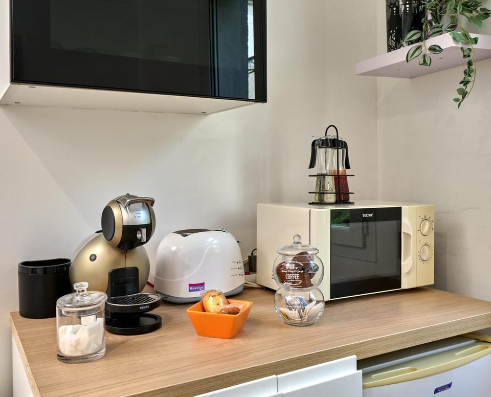 Coffee/tea facilities