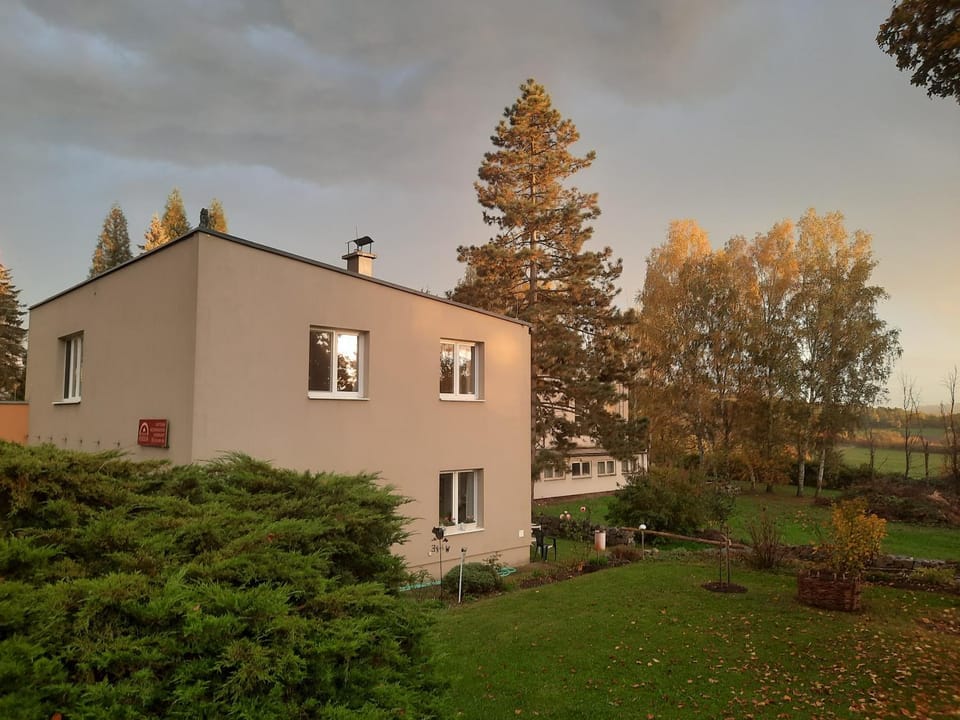 Property building, Day, Garden, Autumn, Sunset