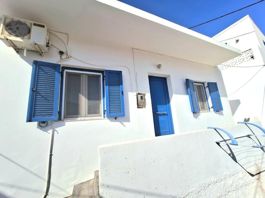 Galani SunHouse Serifos House in Milos