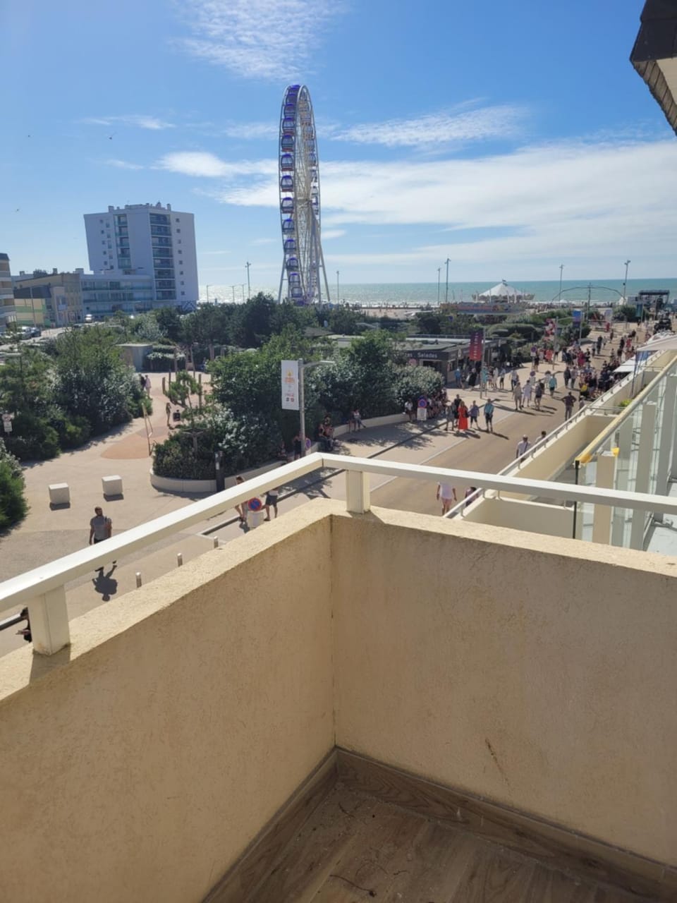 View (from property/room), Balcony/Terrace, Location