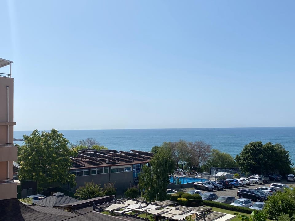 Day, Natural landscape, Pool view, Sea view, Swimming pool, Parking