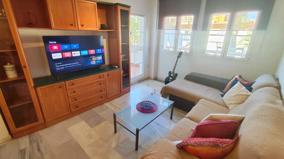 3Bdr 2 Bath Apt with parking in the best location Apartment in Benalmadena