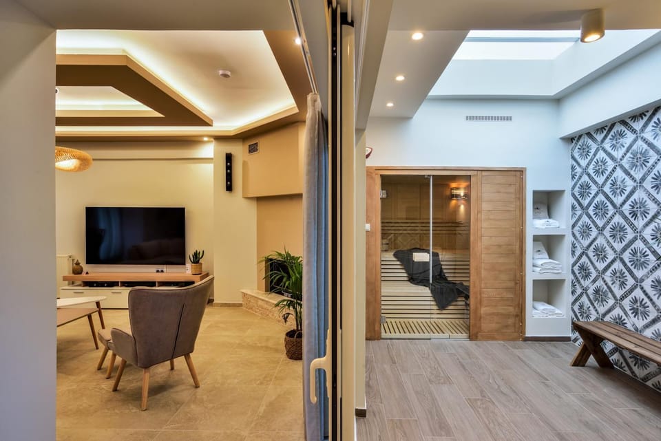 Sauna, TV and multimedia, Living room