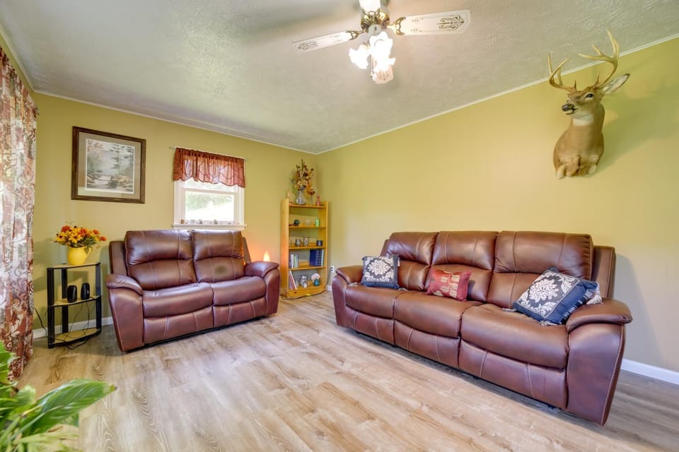 Secluded Canton Vacation Rental 22 Mi to Asheville House in Buncombe County