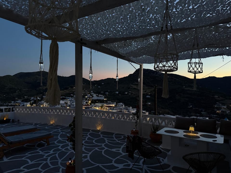 Vasiliki Skyros Castle View House in Euboea