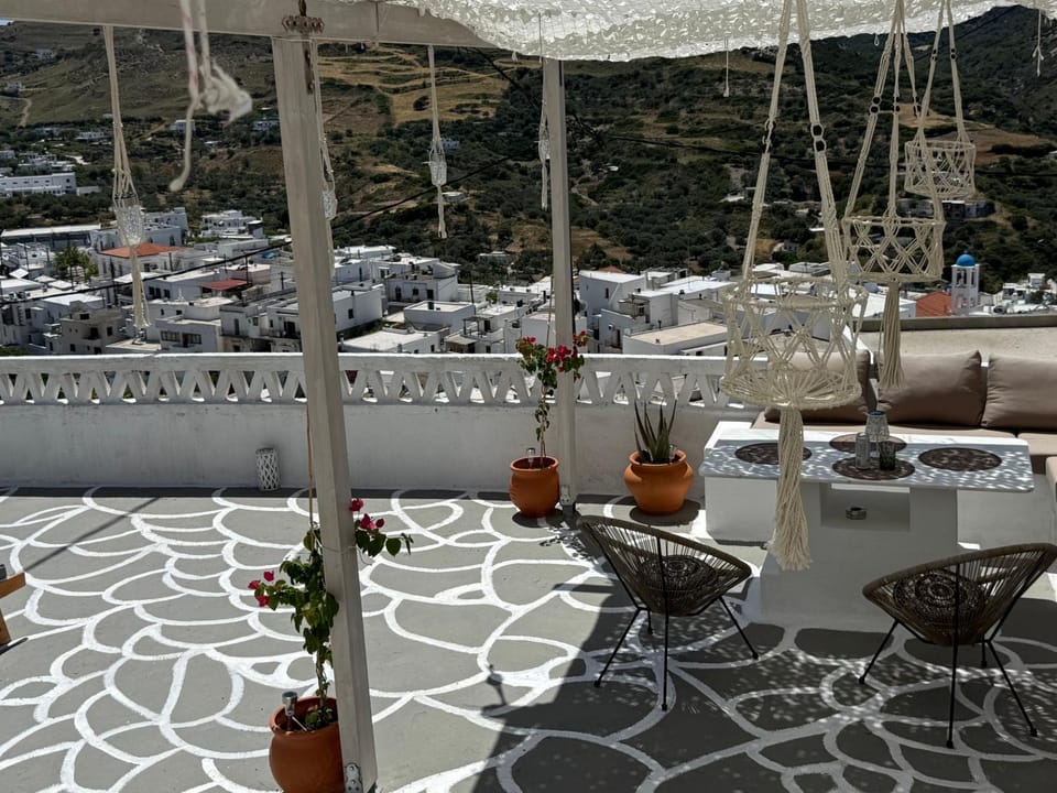 Vasiliki Skyros Castle View House in Euboea