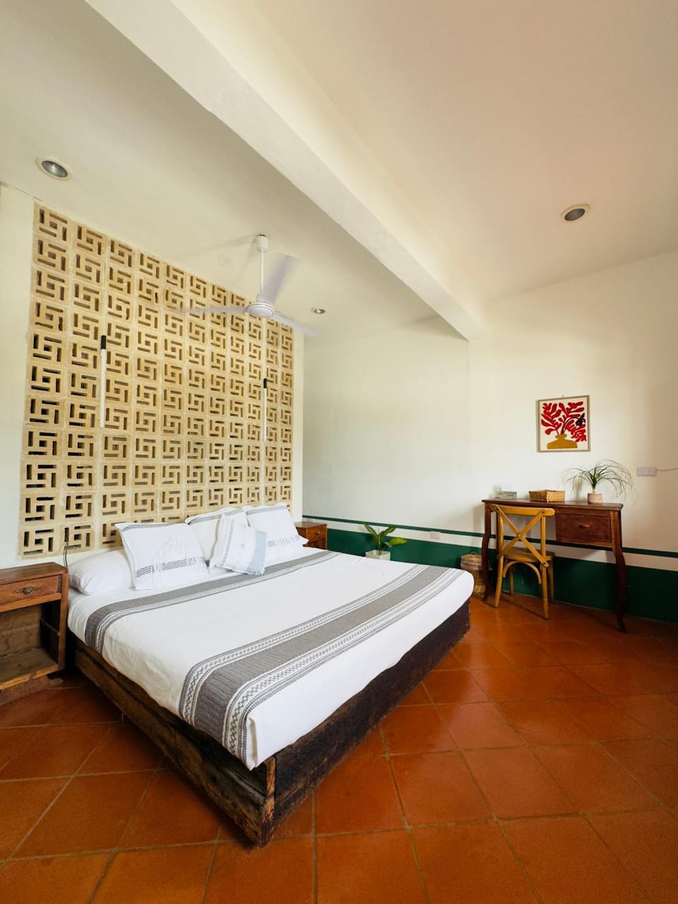 Bed, Photo of the whole room