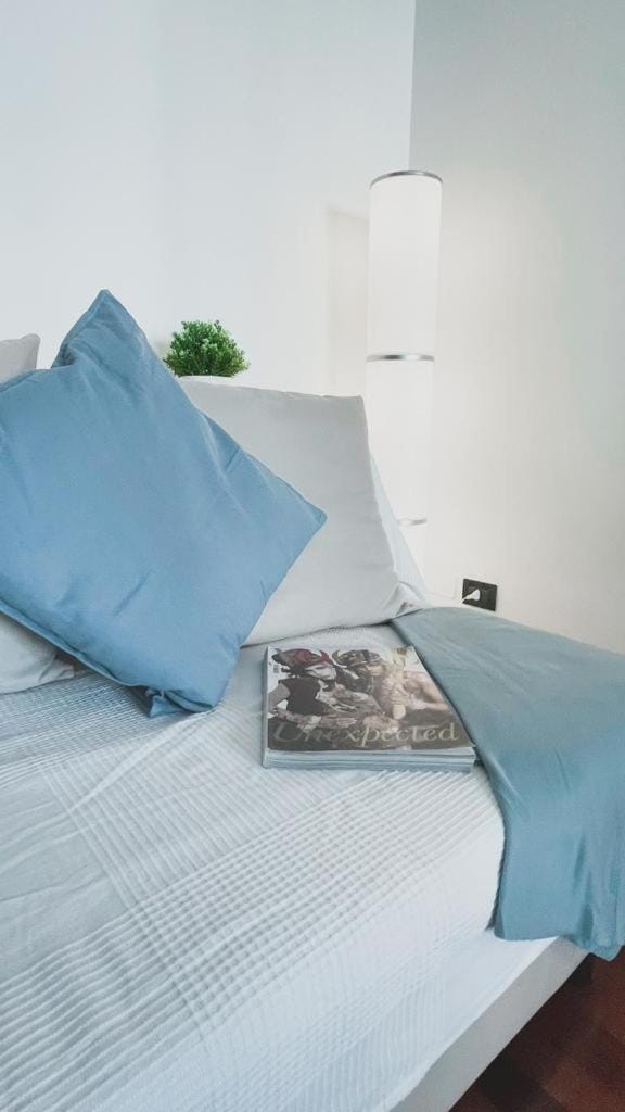 Solution Home Solari Apartment in Milan