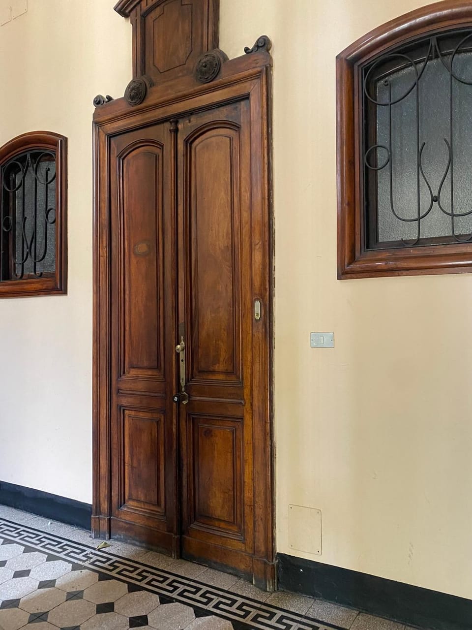 Facade/entrance