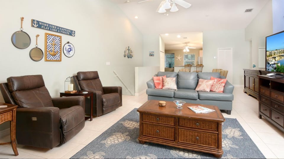 802 Mariners Club House in Key Largo