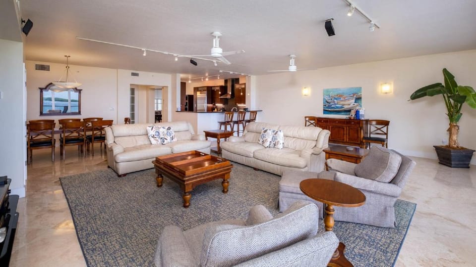525 Mariners Club House in Key Largo