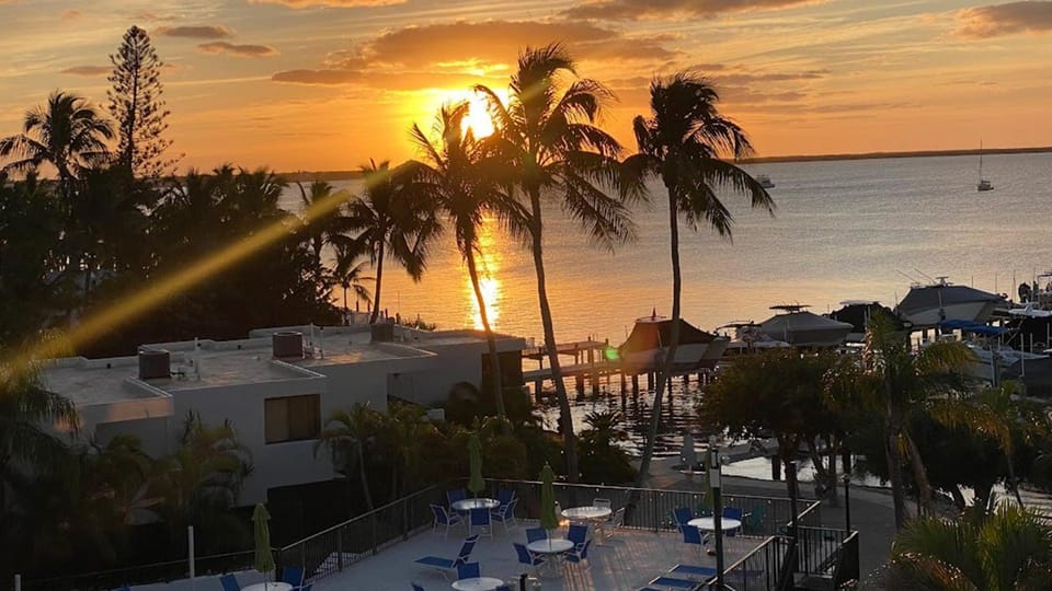 B405 Moon Bay House in Key Largo