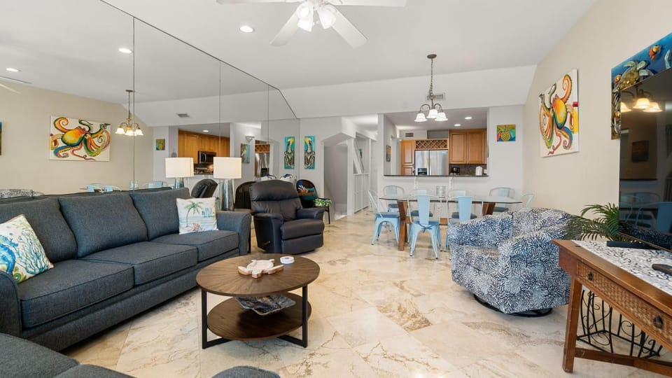405 Mariners Club House in Key Largo