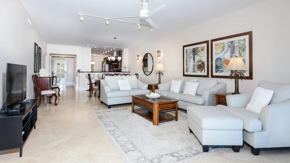 122 Mariners Club House in Key Largo