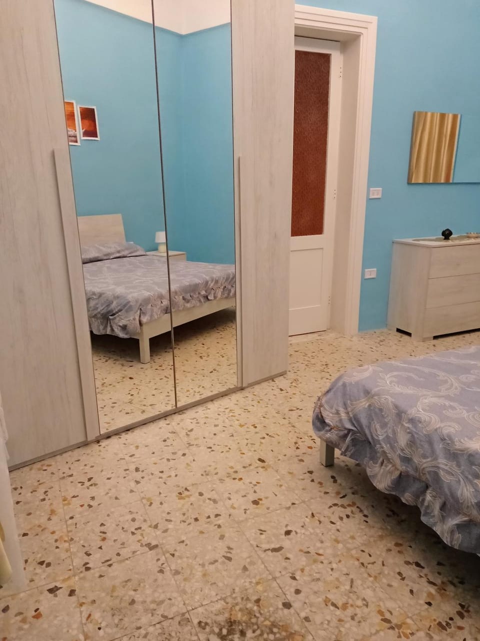 Bed, Photo of the whole room, Bedroom, wardrobe
