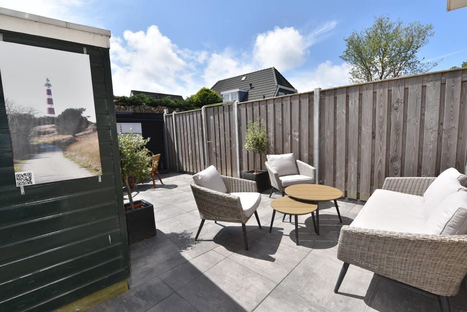 Balcony/Terrace, Garden view