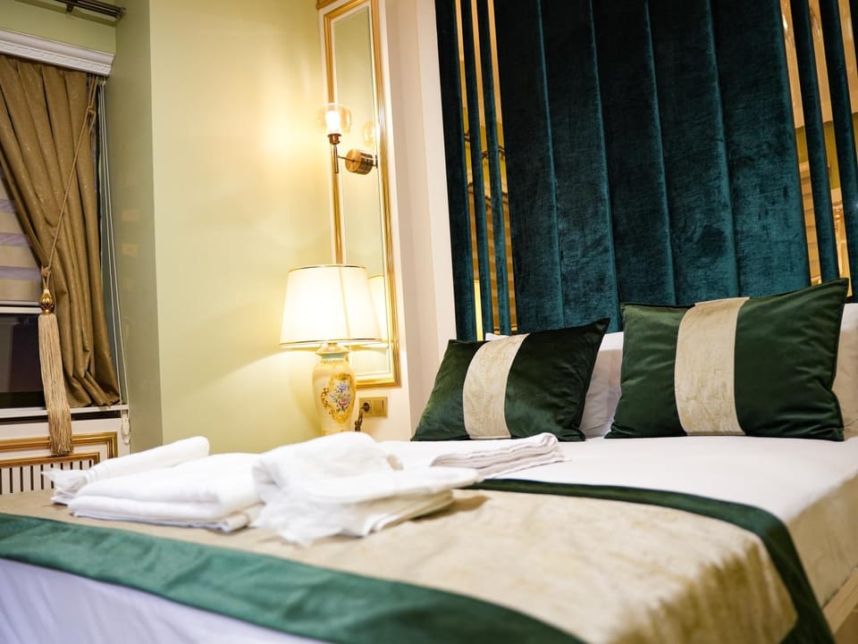 Bedroom, Internal: Not applicable to any particular room