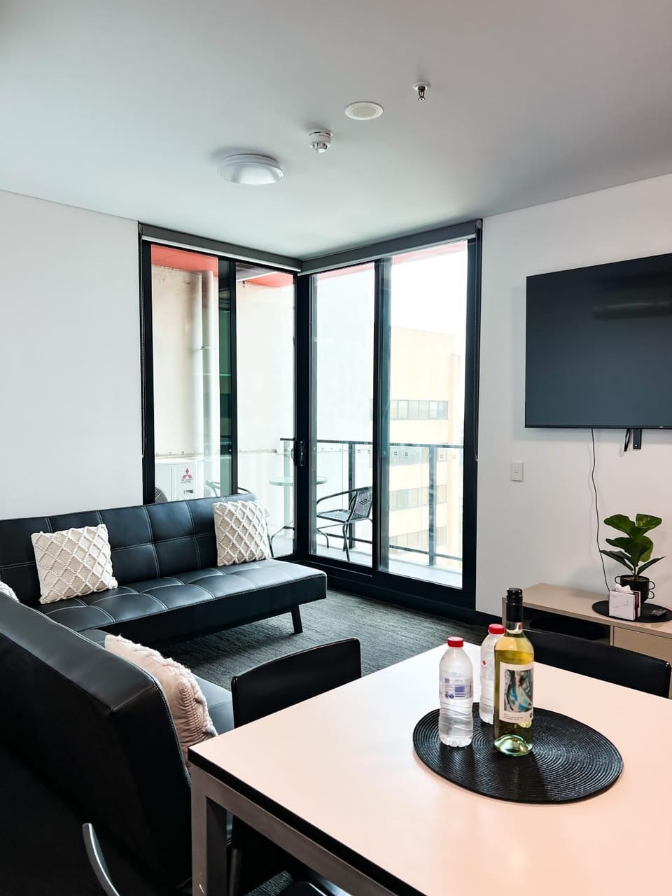 2BR entire apt City central Apartment in Adelaide